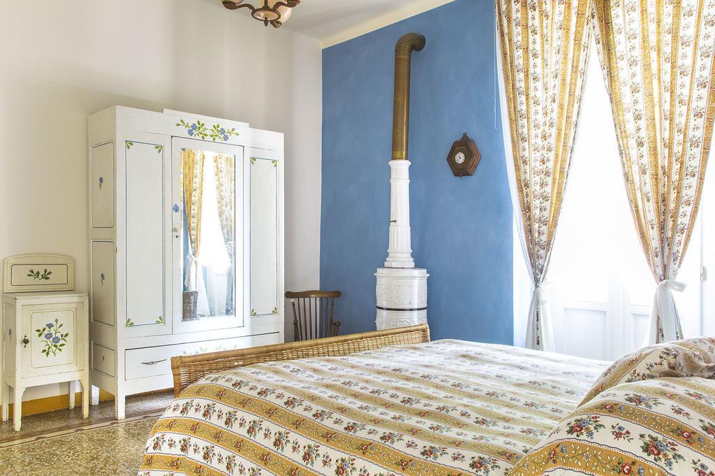 La Villa Del Lago San Felice del Benaco Luaran gambar