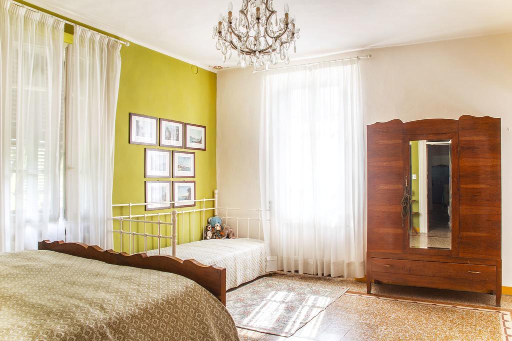 La Villa Del Lago San Felice del Benaco Luaran gambar